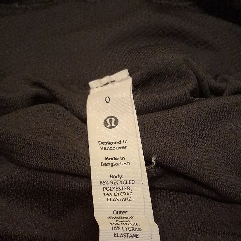 NWOT Lululemon Athletica Multicolor Floral Athletic Shorts Slit On Both Sides - Picture 3 of 5